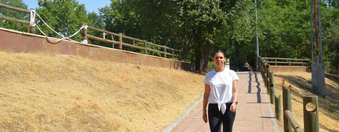 Judith Piquet en el paseo del río de Nueva Alcalá